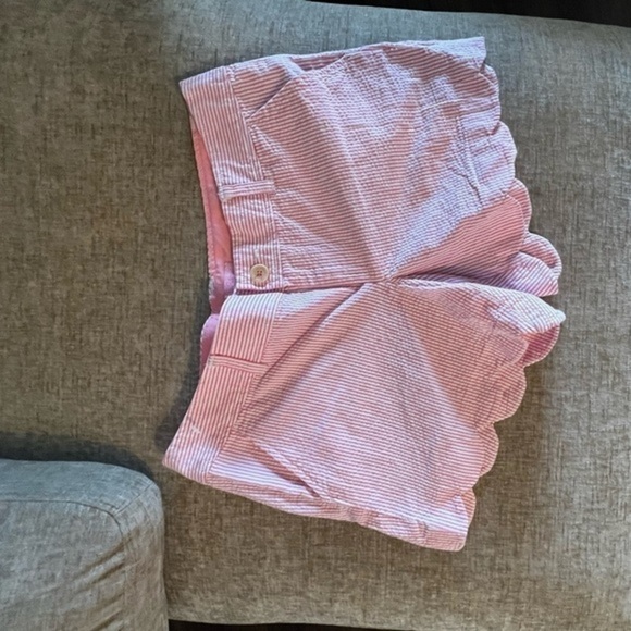 Lilly Pulitzer Womens Shorts Pink 00 Buttercup Seersucker Low Rise 5" Inseam - Picture 2 of 6